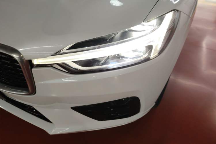 Used Volvo XC60 2019 T5 4x4 Zhiyuan Sport Edition China V Standard
