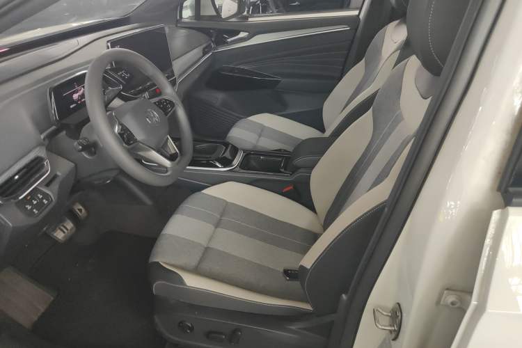 Used Volkswagen ID.4 CROZZ 2022 Long-Range PURE+ Edition
