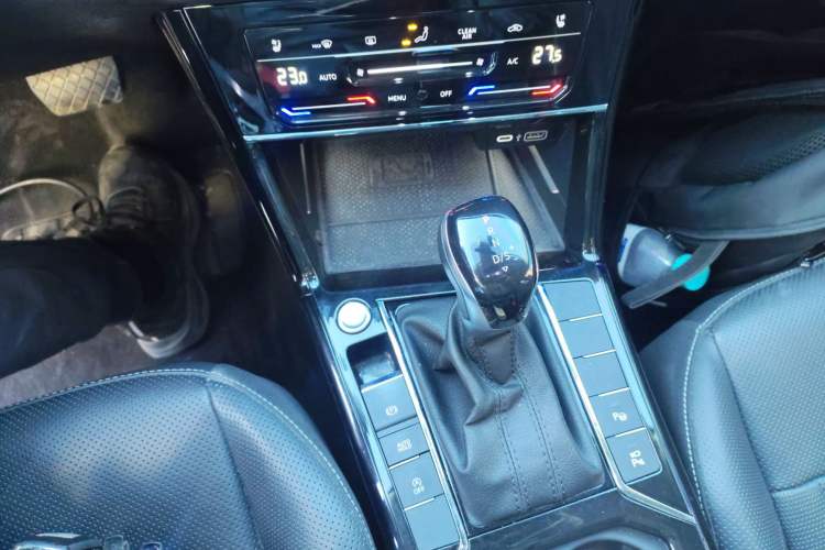 Used Volkswagen Passat 2023 Restyled 330TSI Starry Luxury Edition
