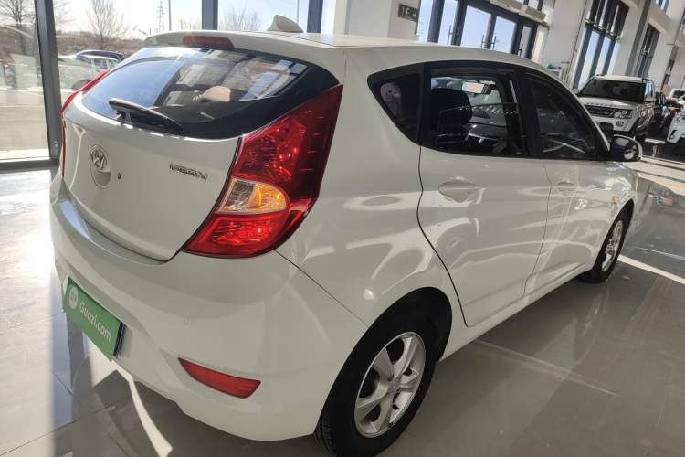 Used Hyundai Verna Ray 2014 1.4L Automatic GLX
