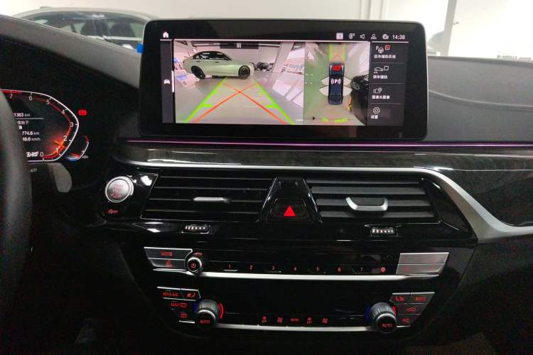 Used BMW 5 Series 2022 Restyled 525Li M Sport Package
