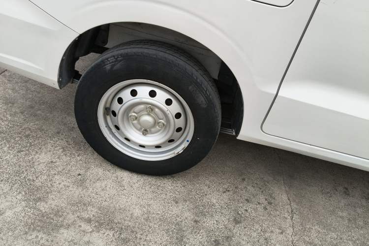 Used Wuling Hongguang V 2022 1.5L Jingqu Version Hydraulic Power Steering LAR
