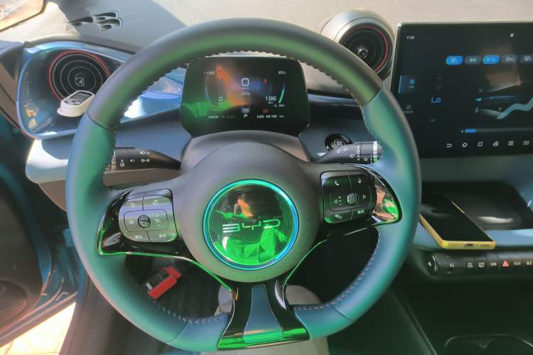 Used BYD Dolphin 2021 405 km Fashion Edition
