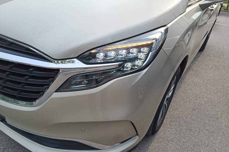 Used Buick GL8 2021 ES Land Cruiser 653T Luxury Edition
