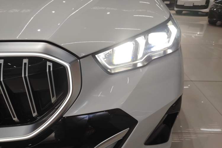 Used BMW 5 Series 2024 530Li Luxury Edition M Sport Package