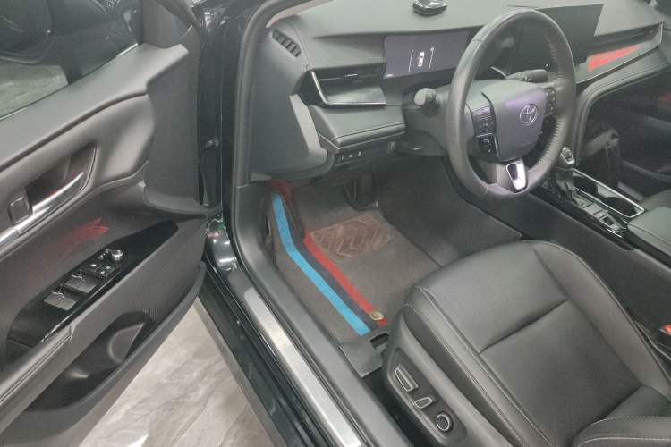 Used Toyota Camry 2024 Dual-Motor 2.0 HG Premium Edition