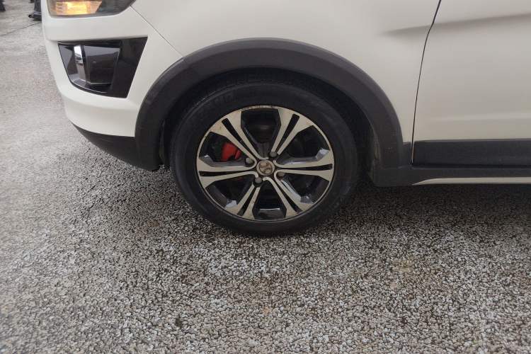 Used BAIC Senova X25 2015 1.5L Automatic Elite Model