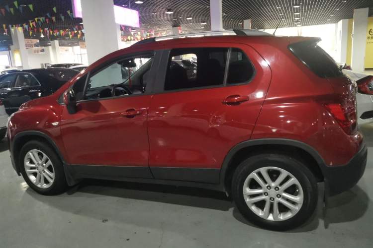Used Chevrolet Trax 2016 1.4T Automatic Two-Wheel Drive Comfort Version with Sunroof
