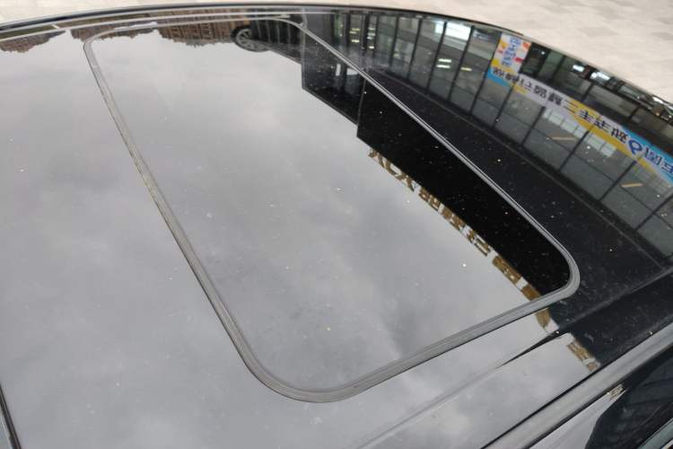 Used Toyota Avalon 2019 2.0L XLE Premium Edition China VI