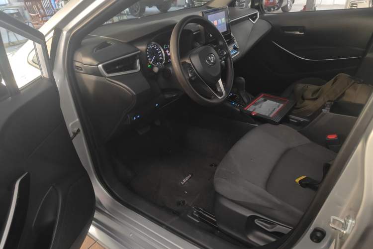 Used Toyota Levin 2022 Dual-Motor 1.8H E-CVT Leading Edition
