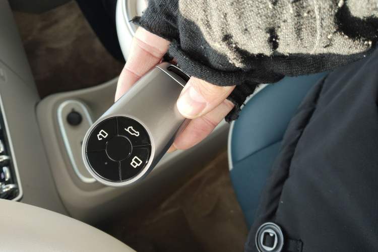 Used ORA Good Cat 2023 401 km Standard Range Luxury Version Lithium Iron Phosphate