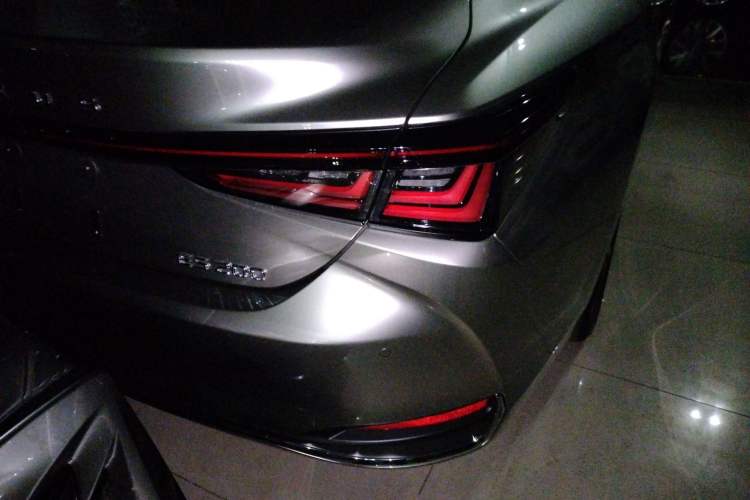 Used Lexus ES 2025 200 Premium Edition