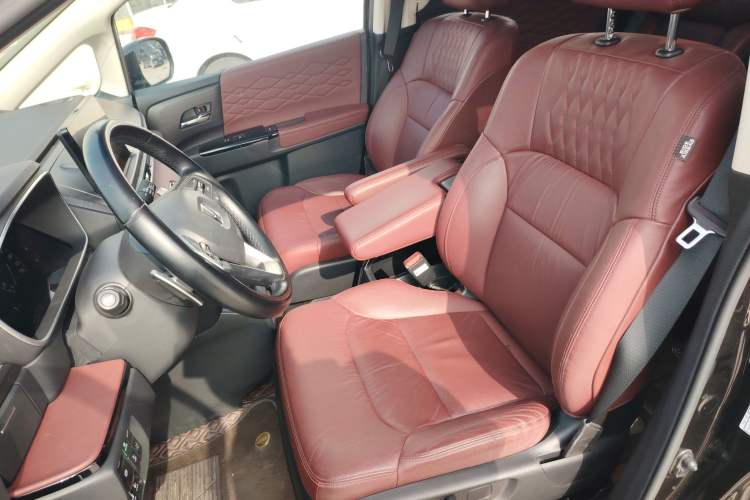 Used Honda Elysion 2022 2.0L eHEV Prestige Edition
