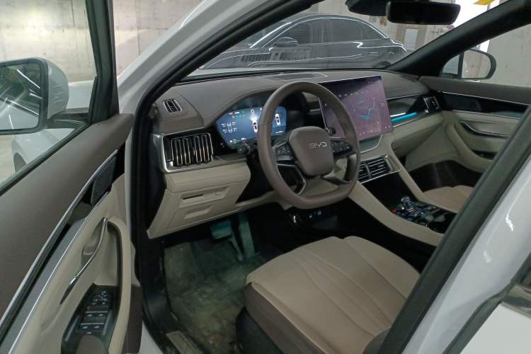 Used BYD Song PLUS New Energy 2025 EV Smart Drive Edition 605km Flagship Model