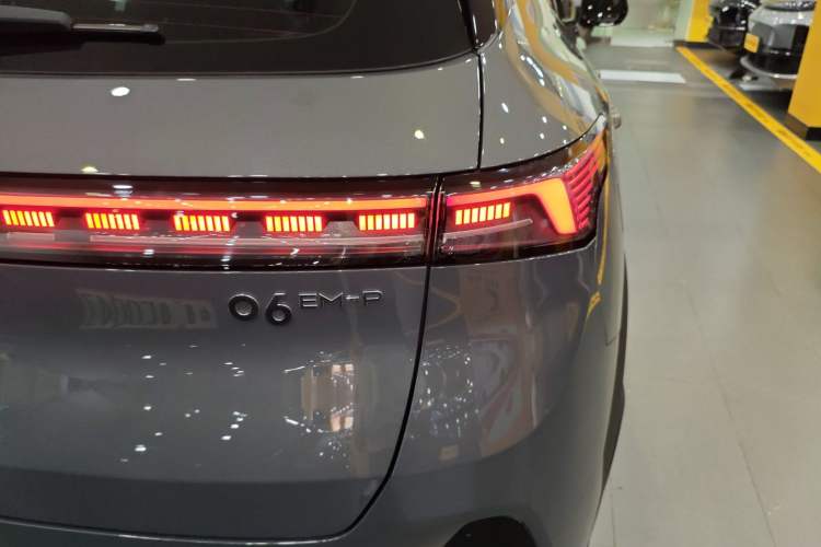 Used Lynk & Co 06 EM-P 2023 EM-P 126 Long-Range Halo
