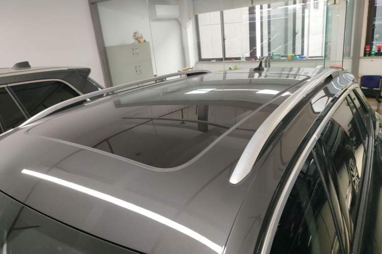 Used Volkswagen Tayron 2020 330TSI Two-Wheel Drive Luxury Smart Connectivity Version
