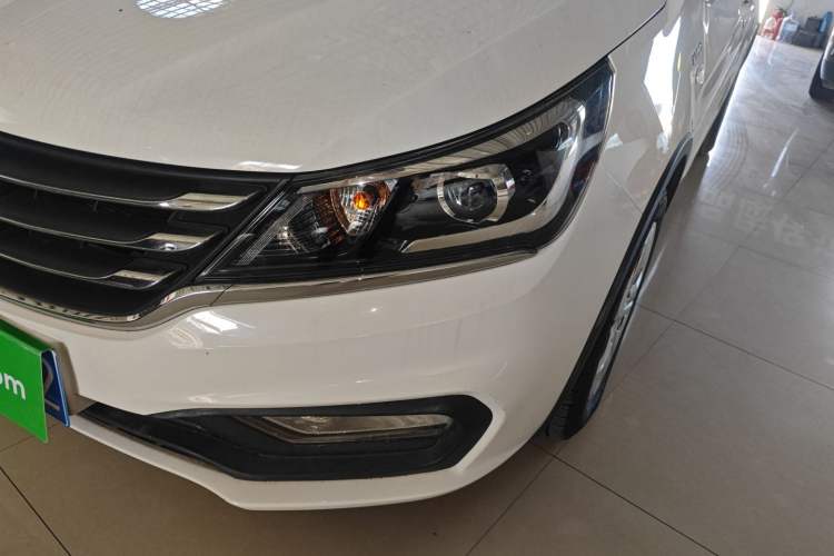 Used Baojun 310W 2017 1.5L Manual Comfort Version China VI Emission Standard
