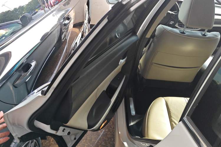 Used Honda Crosstour 2014 2.4L Luxury Edition
