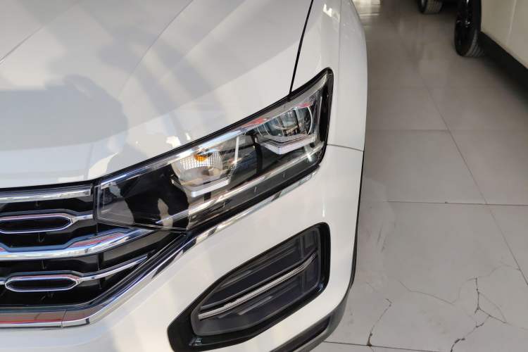 Used Volkswagen Tayron 2020 330TSI Two-Wheel Drive Luxury Smart Connectivity Version
