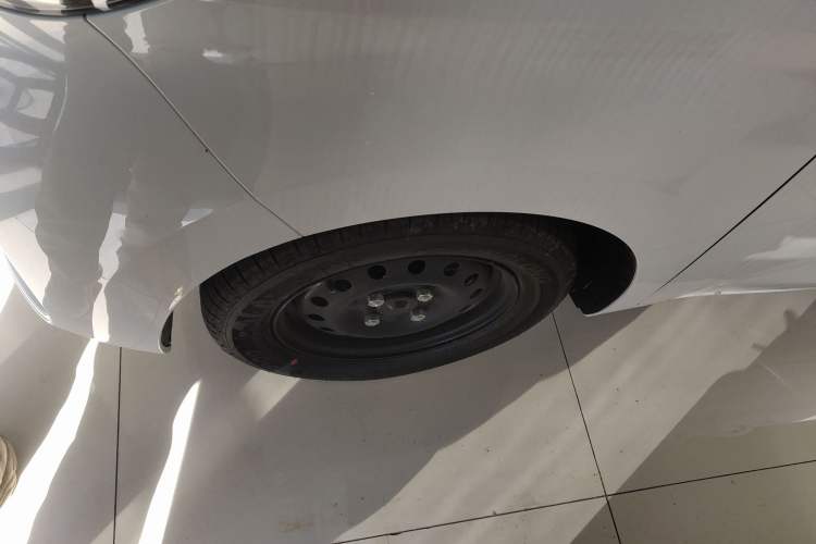 Used Wuling Hongguang New Energy 2025 Extended-Range Hybrid 50 km Utility Version
