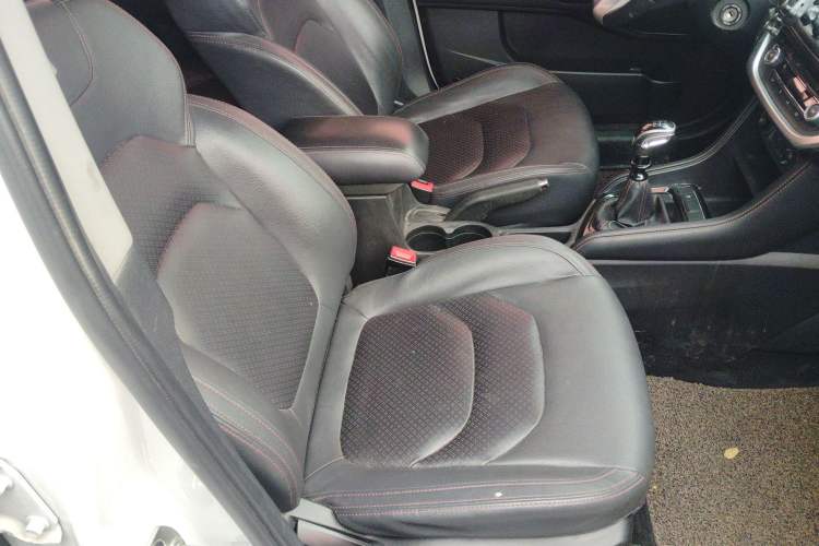 Used  Refine S3 2018 Custom Edition 1.5L Manual Luxury Model
