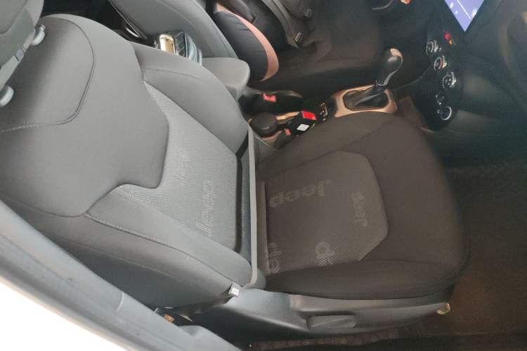 Used  Renegade 2016 1.4T Automatic Kinetic Edition