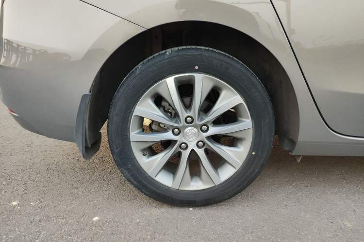 Used Buick GL6 2019 18T 5-Seater Connected Luxury Version China VI Standard
