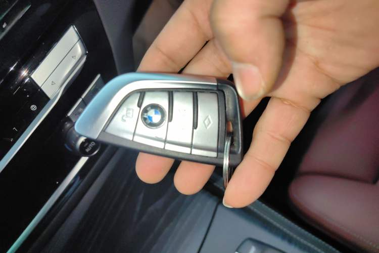 Used BMW 5 Series 2022 Restyled 530Li Luxury Edition M Sport Package
