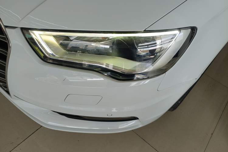 Used Audi A3 2014 Limousine 35 TFSI Automatic Comfort Model
