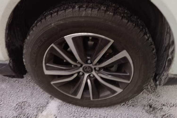 Used Toyota Harrier 2022 2.0L CVT Two-Wheel Drive Entry Version
