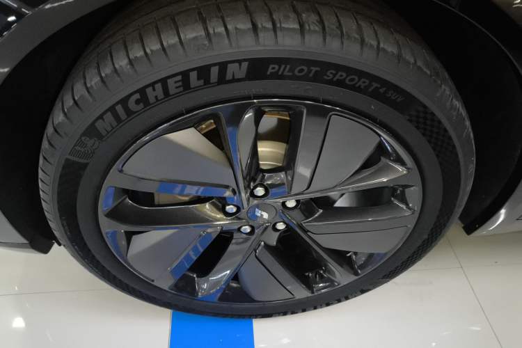 Used Li Auto L9 2024 Ultra Model
