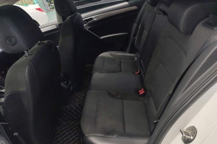 Used Volkswagen Golf 2019 1.6L Automatic Comfort Model China V Standard
