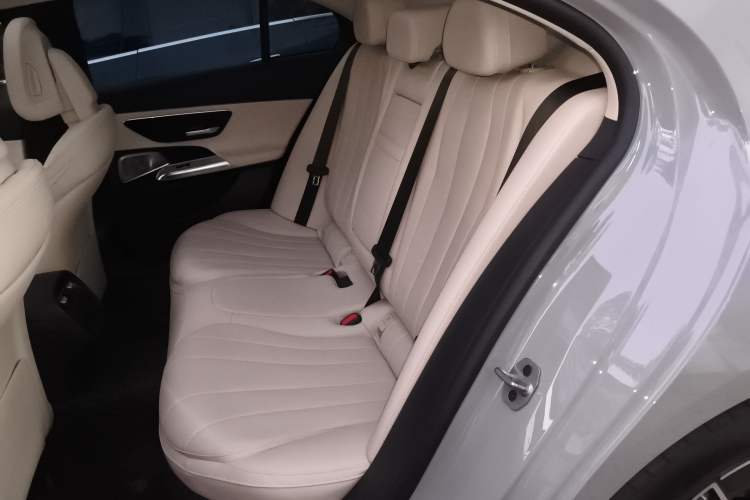 Used Mercedes-Benz E-Class 2024 E 300 Fashion Sport Edition