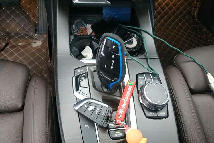 Used BMW iX3 2021 Updated Leading Edition
