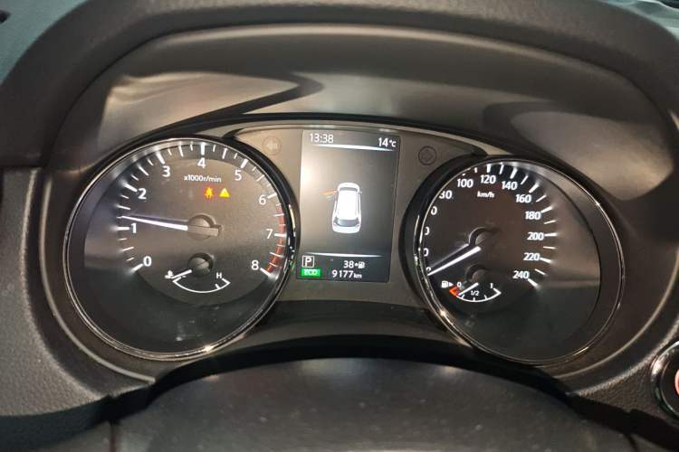 Used Nissan X-Trail 2023 Classic 2.0L Two-Wheel Drive Smart Connect Premium Edition
