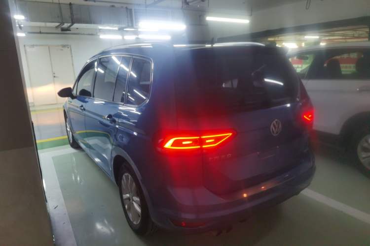 Used Volkswagen Touran 2018 Volkswagen Touran L 280TSI DSG Comfort Edition 7 Seats China V Emission Standard