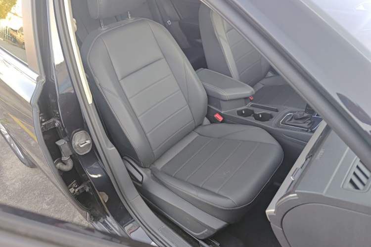 Used Volkswagen Lavida 2021 1.5L Automatic Comfort Edition
