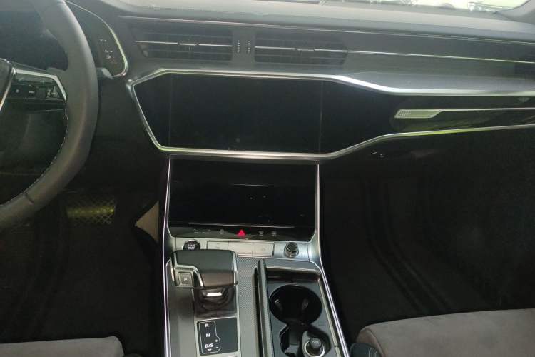 Used Audi A6L 2023 Revised 40 TFSI Luxury Dynamic Edition
