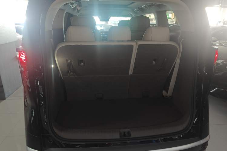 Used Denza D9 2022 DM-i 970 Four-Wheel Drive Flagship Model
