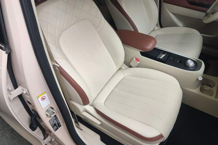 Used ORA Good Cat 2021 400km Standard Range Venus Edition Lithium Iron Phosphate
