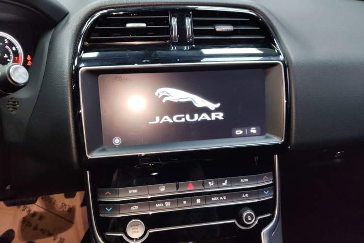 Used Jaguar XEL 2019 2.0T 200 PS Deluxe Edition
