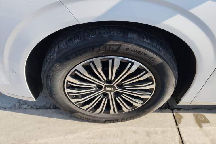 Used BYD Xia 2025 DM-i 1.5T 180km Beyond Edition
