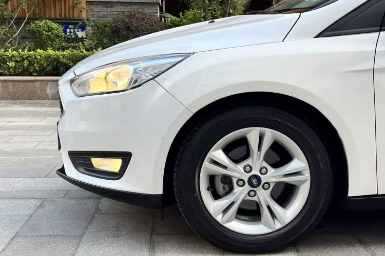 Used Ford Focus 2017 Hatchback 1.6L Automatic Comfort Plus SmartDrive Edition
