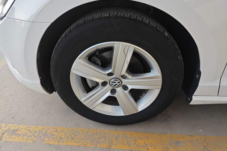 Used Volkswagen Lamando 2018 230TSI DSG Fashion Edition
