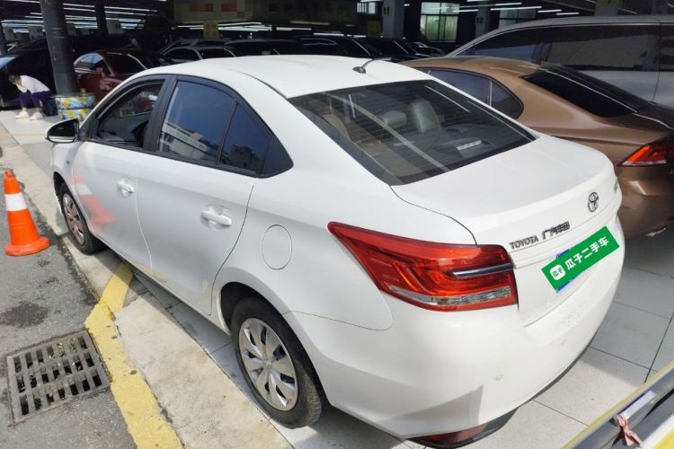 Used Toyota YARiS L 2021 1.5L CVT Leading Edition
