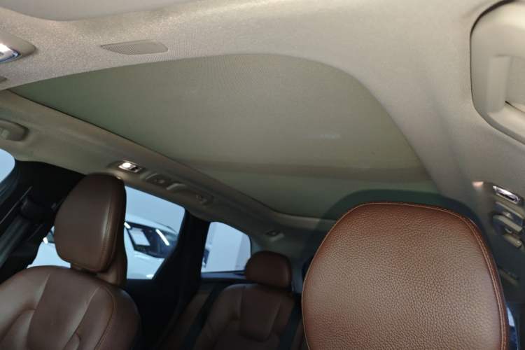 Used Volvo XC60 2019 T5 4x4 Smart Edition China V Standard
