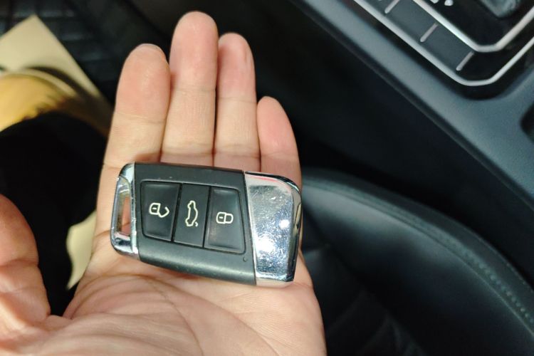 Used Volkswagen Magotan 2019 330TSI DSG Leading Edition China V Standard
