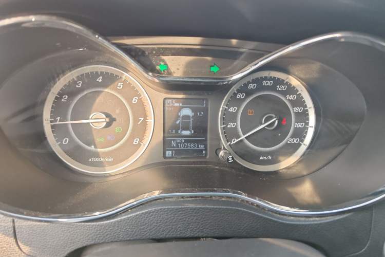 Used Baojun 560 2016 1.8L iAMT Luxury Model
