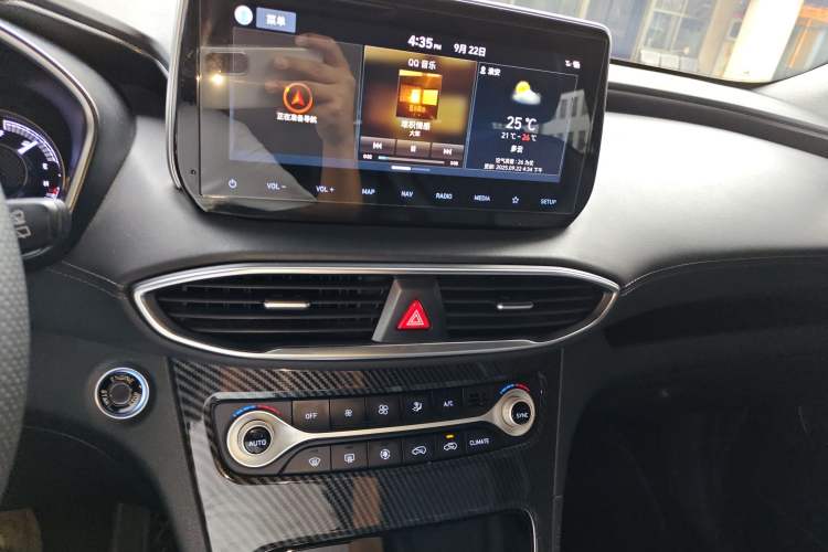 Used Hyundai Santa Fe 2019 380 TGDi GLS Automatic 2WD Luxury Version China VI Standard
