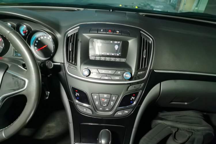 Used Buick Regal 2015 1.6T Leading Technology Model
